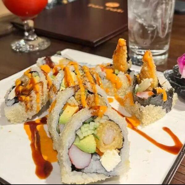 Godzilla roll [spicy]